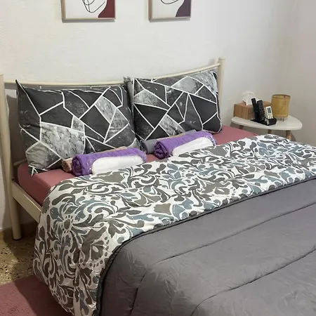 στη νεάπολη-λαρισας