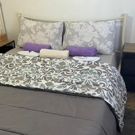Appartement φωτεινο διαμερισμα στη νεαπολη-λαρισας έως 4 άτομα