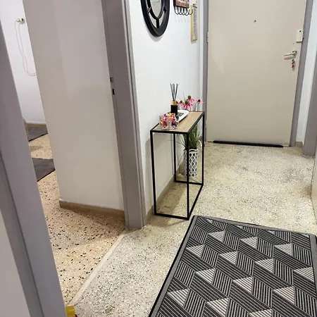 φωτεινο διαμερισμα στη νεαπολη-λαρισας έως 4 άτομα Larissa