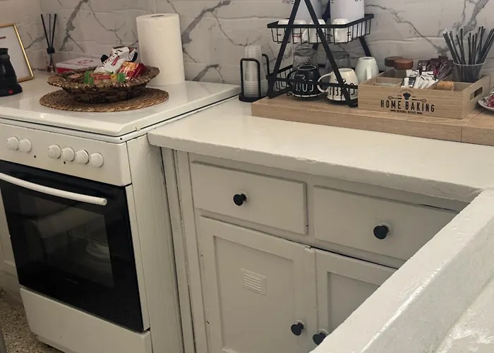 公寓 φωτεινο διαμερισμα στη νεαπολη-λαρισας έως 2 άτομα 拉里萨