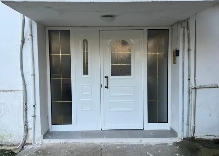 φωτεινο διαμερισμα στη νεαπολη-λαρισας έως 2 άτομα 拉里萨